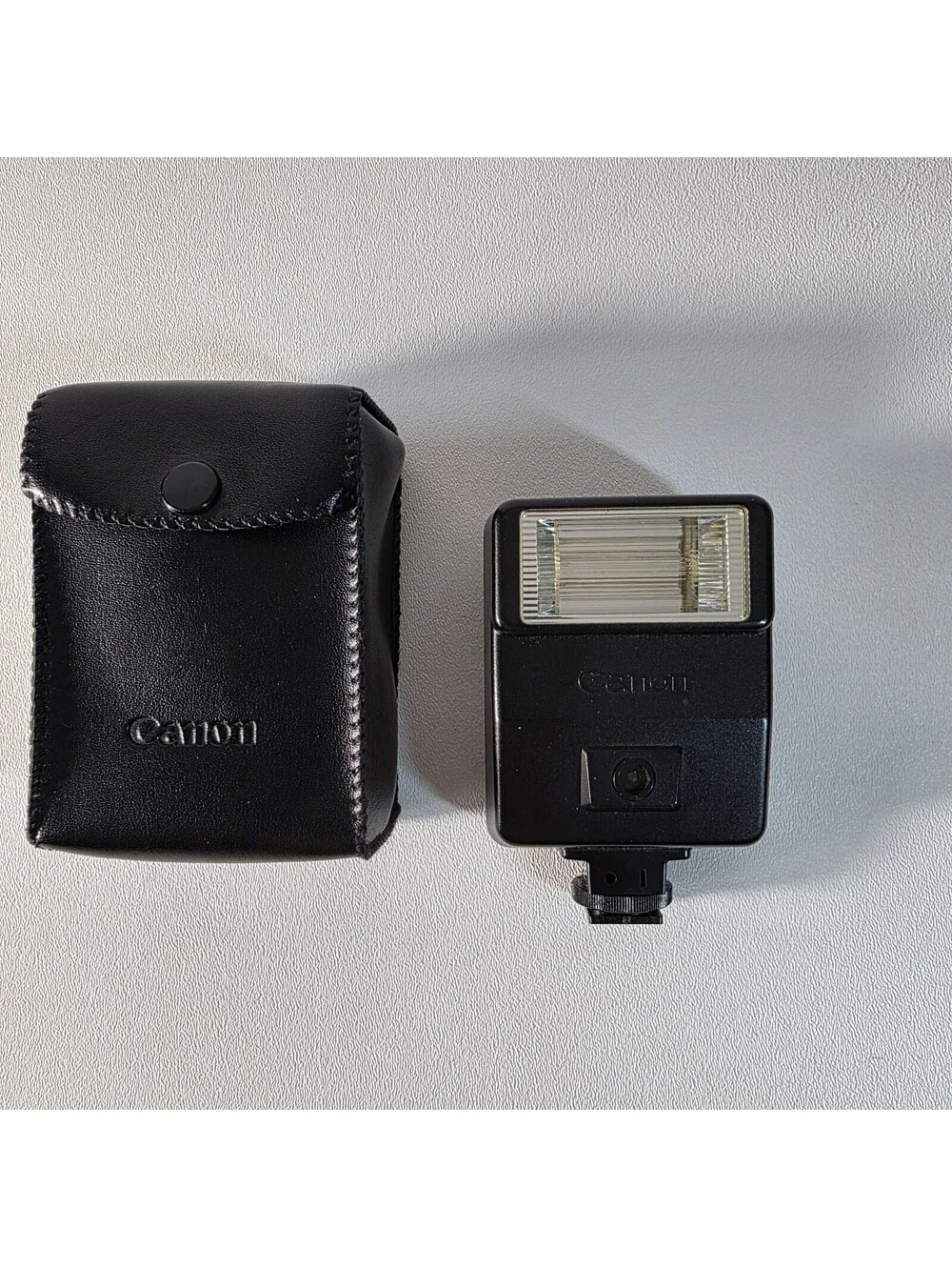 Canon Speedlite 155A Shoe Mount Strobe Flash for Film Camera Hot Shoe w/ Case